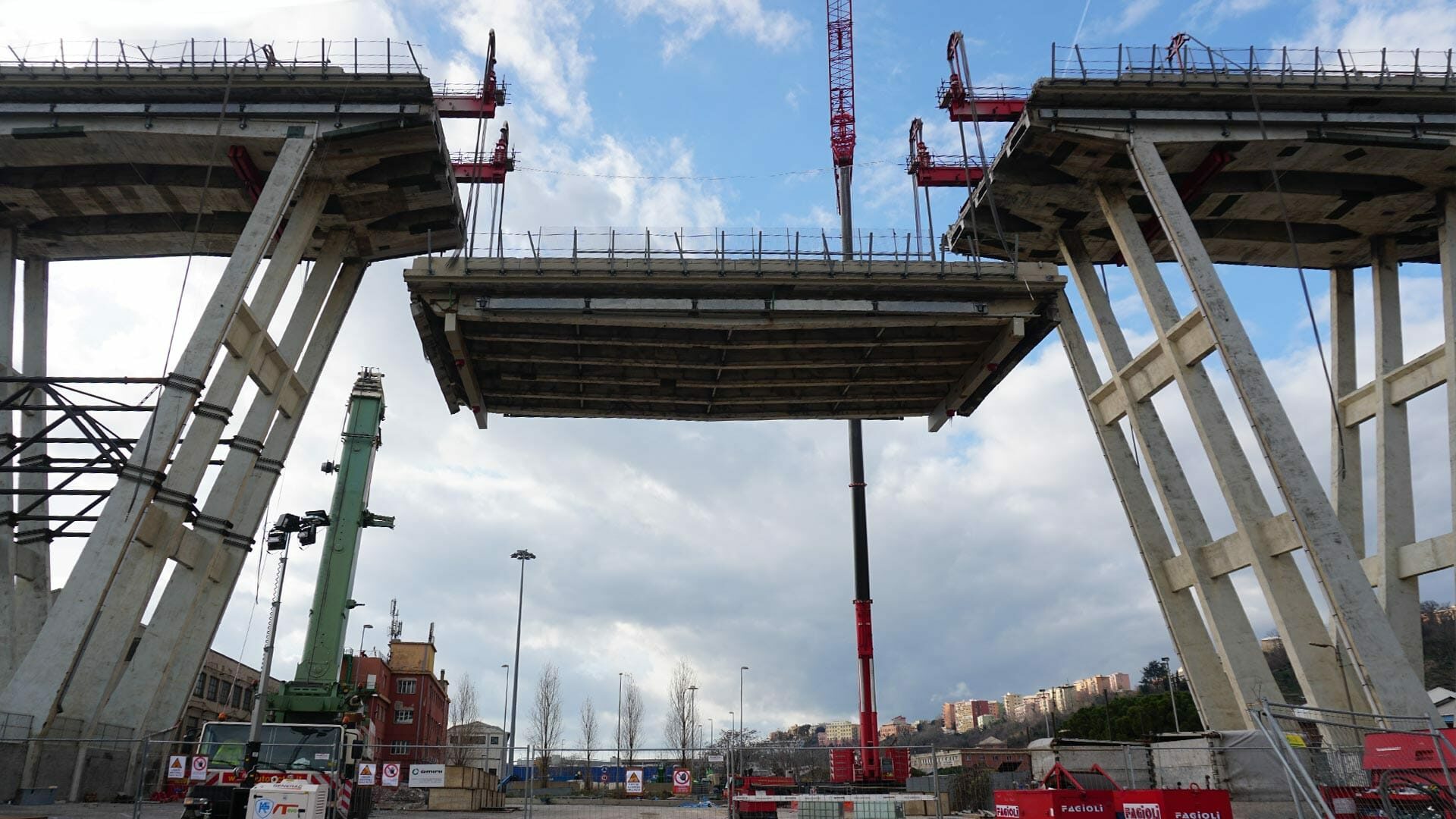 demolizione ponte morandi fratelli omini