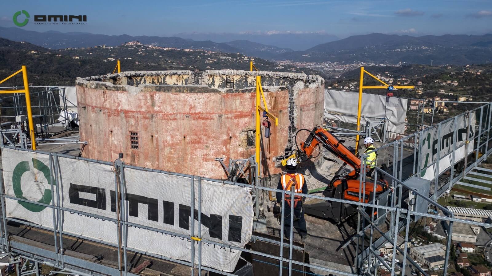 Demolizione ciminiera centrale ENEL La Spezia - Fratelli Omini - 12