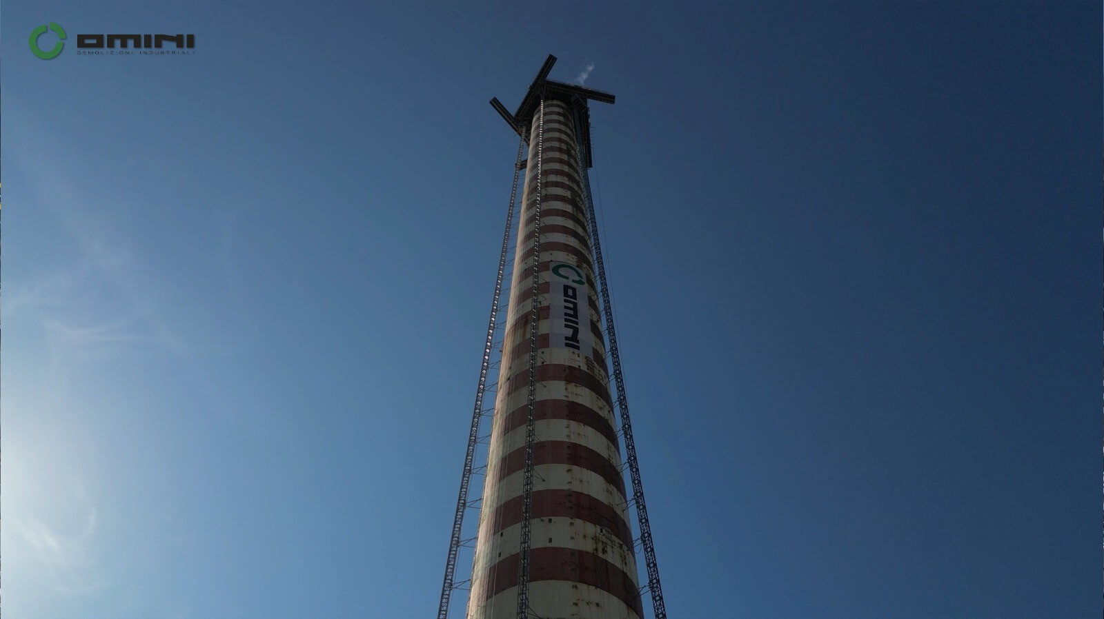 Demolizione ciminiera centrale ENEL La Spezia - Fratelli Omini - 13