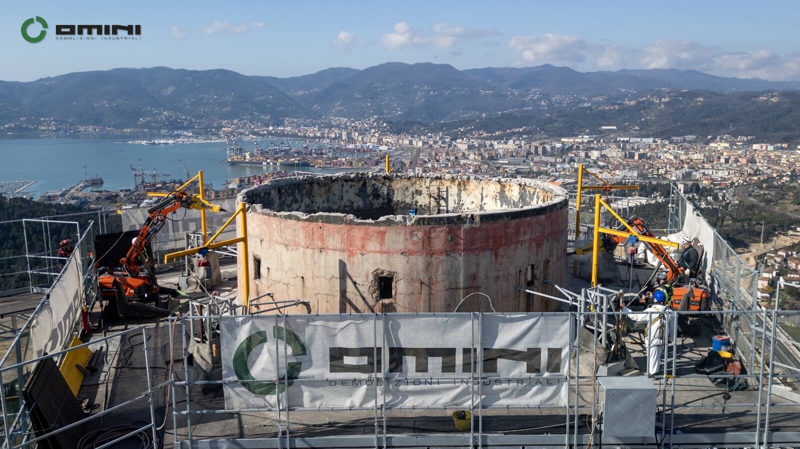 Demolizione ciminiera centrale ENEL La Spezia - Fratelli Omini - 6