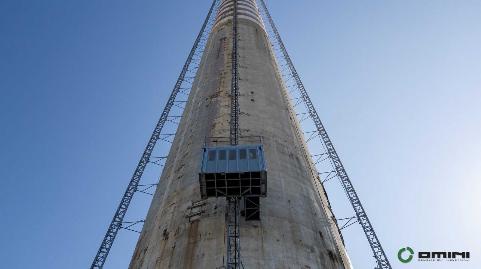 Demolizione ciminiera centrale ENEL La Spezia Fratelli Omini 9